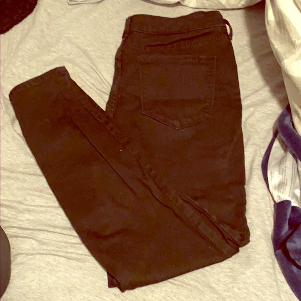 Black skinny no rip jean
